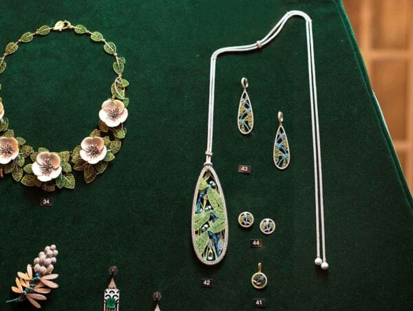 35-Jewels-Inspired-by-Nature—An-exhibition-of-jewellery-by-Ilgiz-Fazulzyanov,-November-2018-