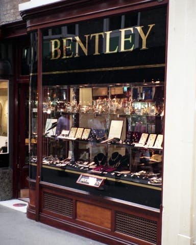 bentley-skinner-at-burlington-arcade