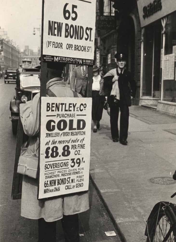 heritage-1930-1940-bentley-buys-gold