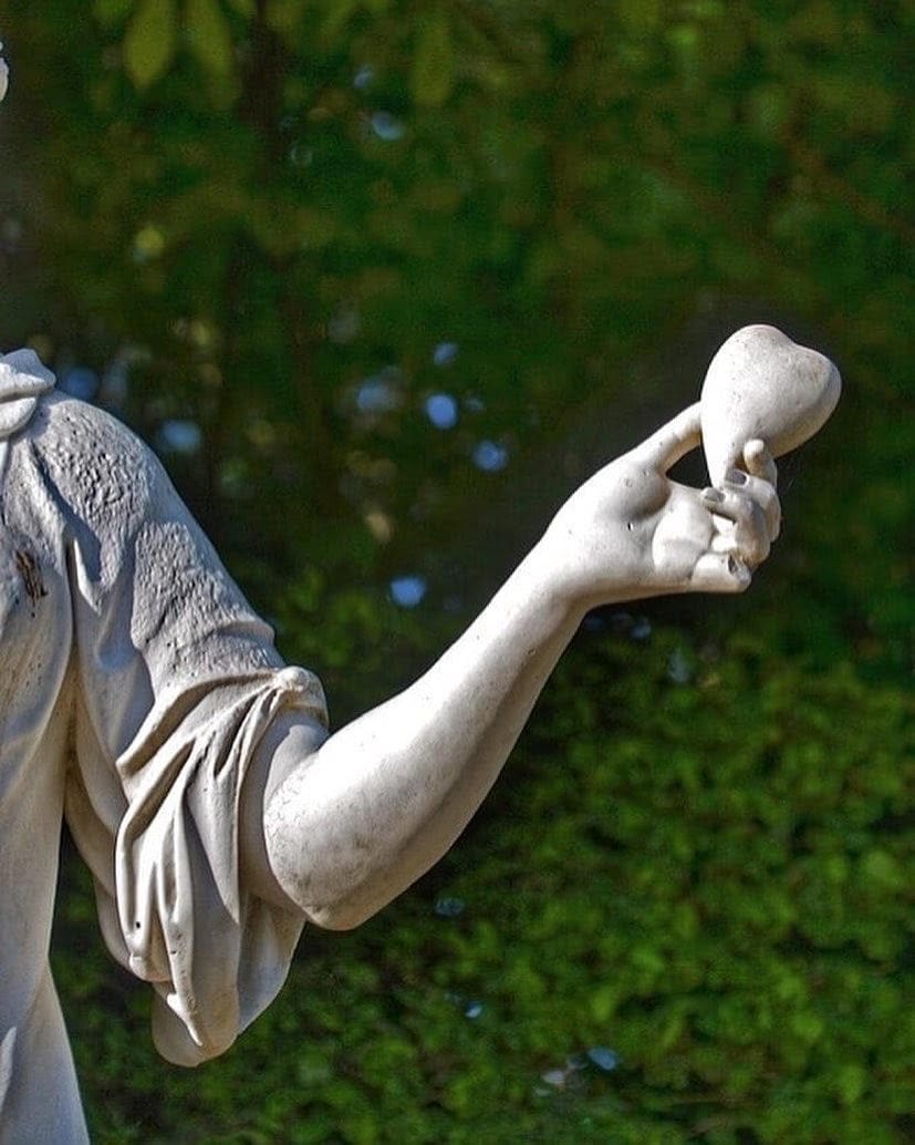 Art inspiration courtesy of @floreaversailles