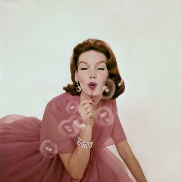 Bubbles and diamonds courtesy of Vogue, circa 1959.