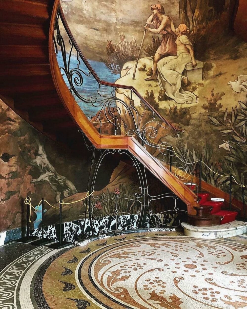 Hôtel Hannon (1902). Engineer by profession and enthusiast of the new style he saw mainly in Nancy, Édouard Hannon asked his good friend, Jules Brunfaut to design for him a new home in art nouveau style. Interestingly enough, this remains the only art nouveau building in the architect’s entire career. Courtesy of @theworldartnouveau 