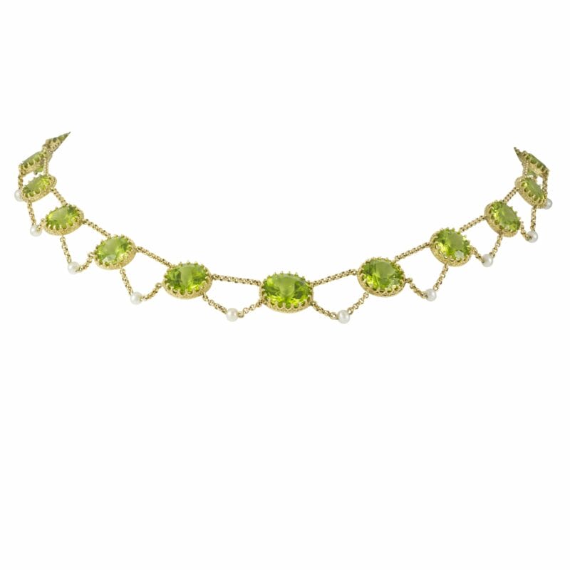 A Peridot And Pearl Swag Necklace