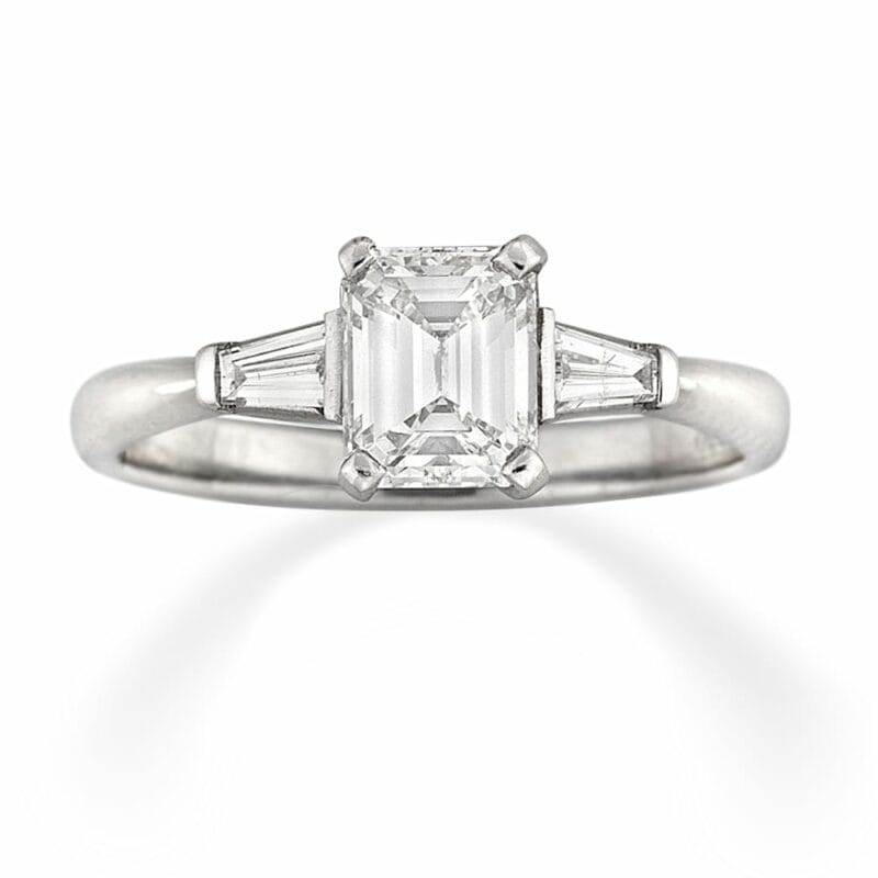 An Emeraldc-ut Diamond Ring 1.02cts G Vvs2