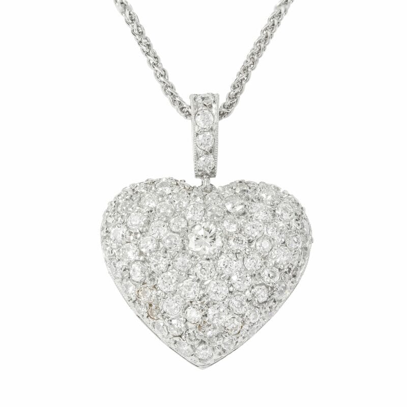 An Heart-shaped Diamond-set Pendant