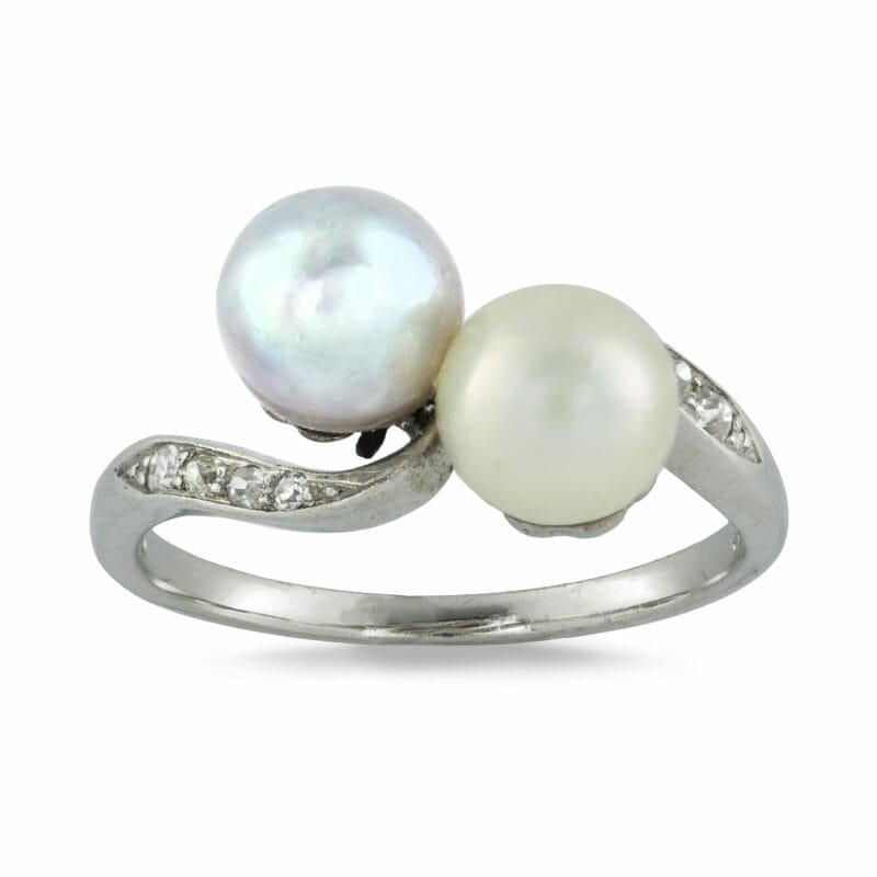 A Cultured Pearl Crossover Ring