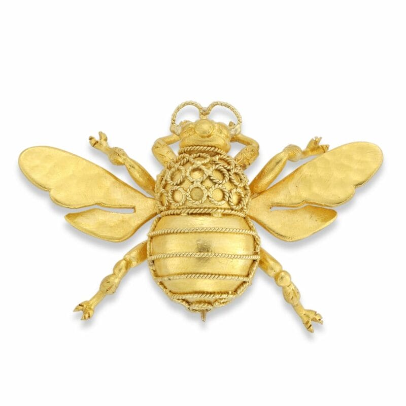 A Gold Bee Brooch