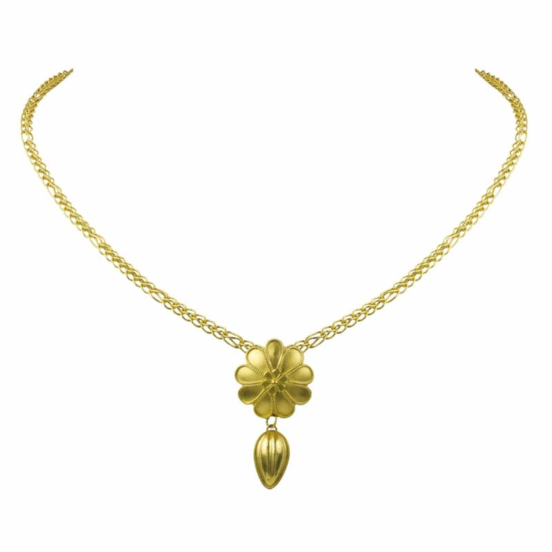 A Gold Rosette Pendant Necklace By Akelo