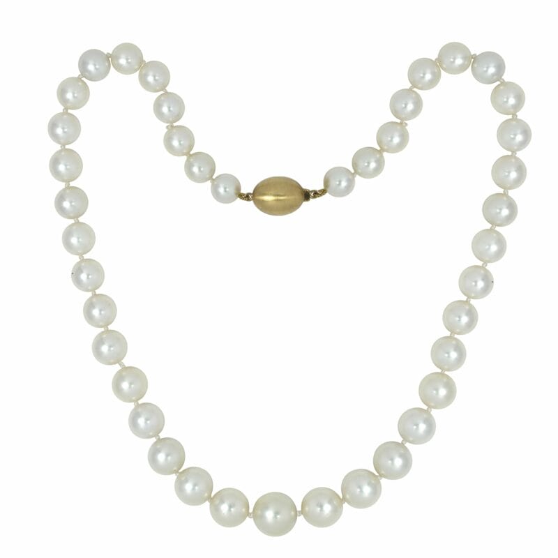 A South Sea Cultured Pearl Necklace