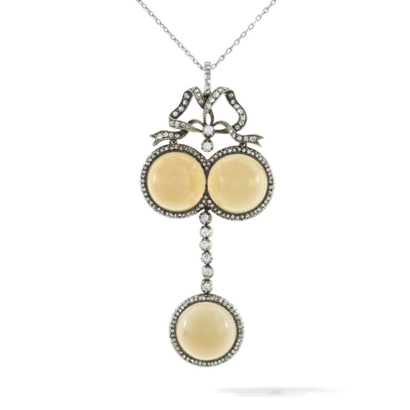 A Belle Epoque Chalcedony And Diamond Pendant/necklace