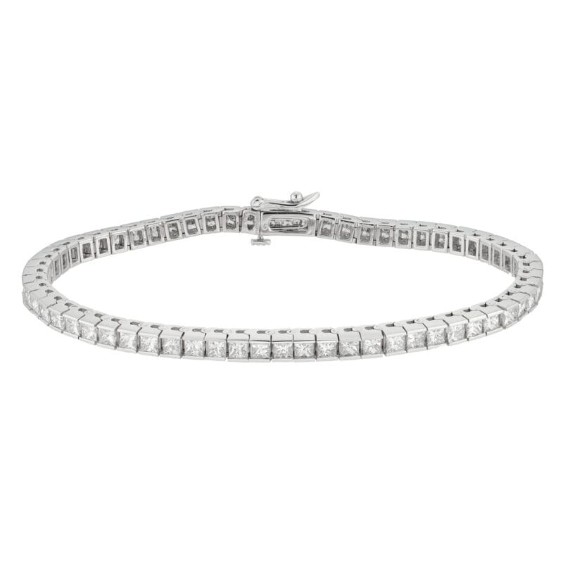 A Princess Cut Diamond Line Bracelet