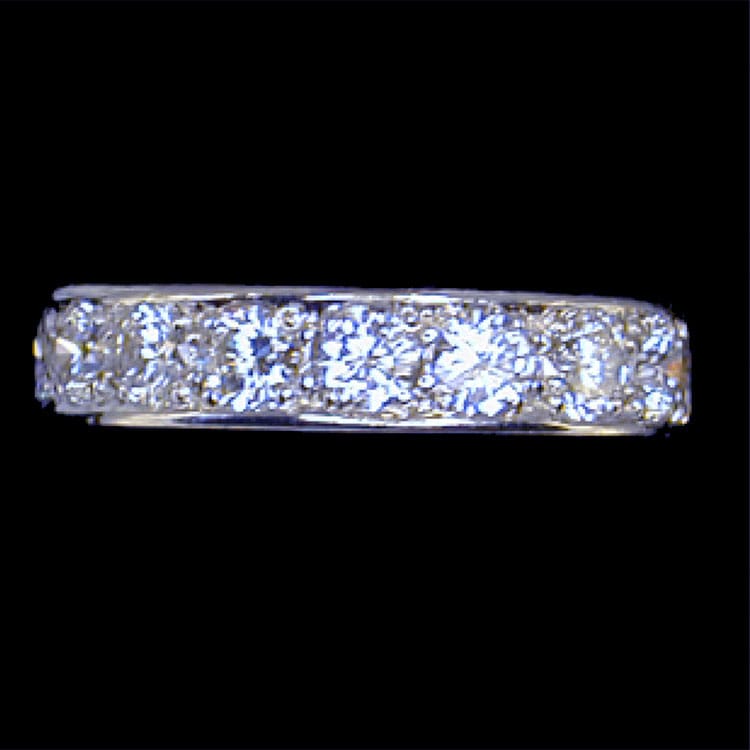 A Diamond Set Full Eternity Ring, 3.25 Cts