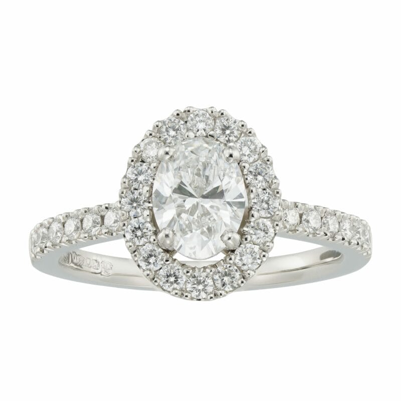 An Oval-cut Diamond Cluster Ring