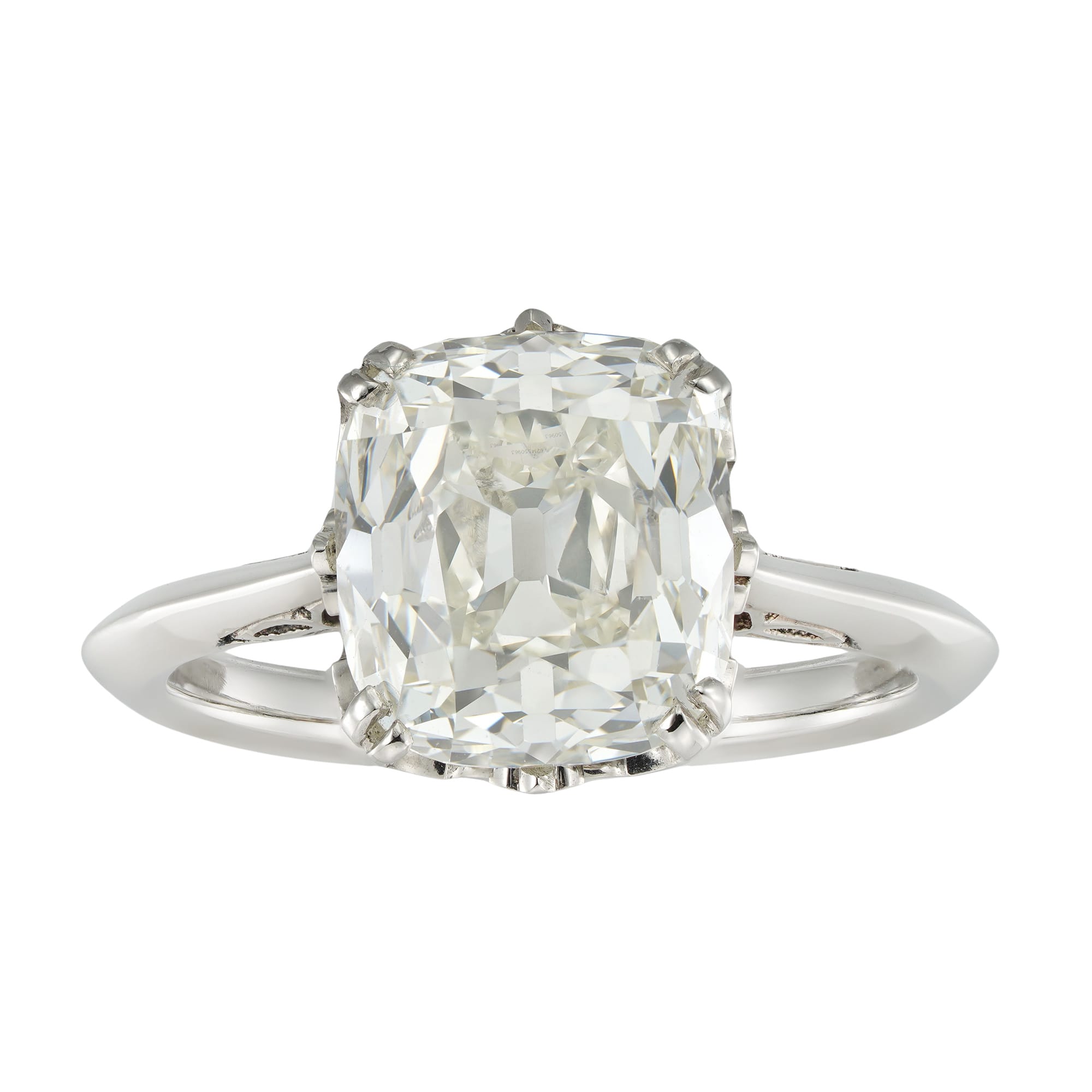 A carats old mine-cut diamond ring – Bentley Skinner – The