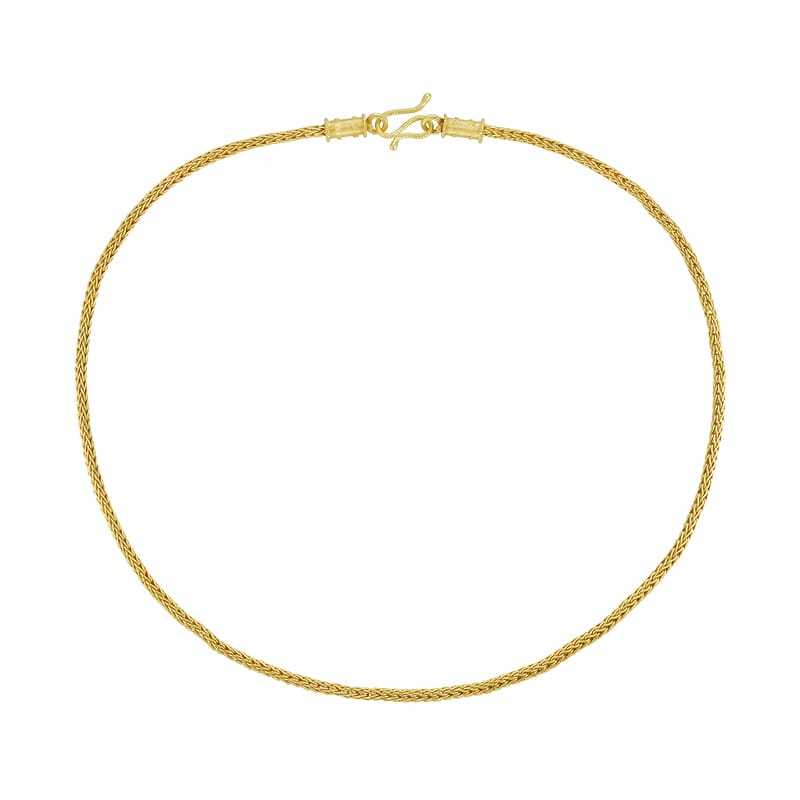 A handmade chain necklace by Akelo